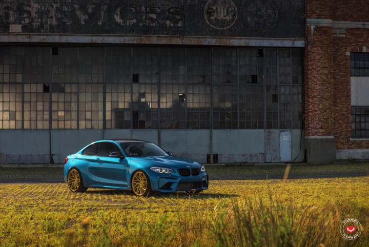 BMW M2 “len doi” mam vang Vossen gia tram trieu